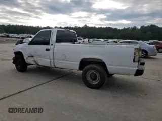 ✅ 1996 Chevrolet Silverado 2500 • VIN: 1GCGC24R4TE101396 • Lot: 83808165. Wystawiony na Copart z przebiegiem 198 731 mil. Bezpłatny archiwum sprzedaży aukcyjnych z USA i szczegółowy raport historii pojazdu na DreamBid. Zdjęcie 2.