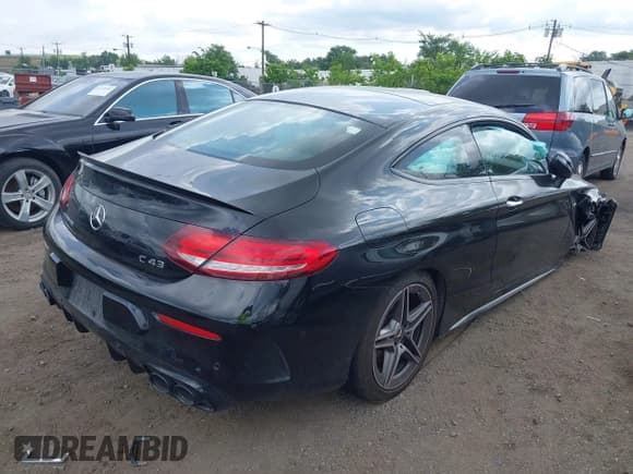 ✅ 2022 Mercedes-Benz C 43 AMG • VIN: W1KWJ6EB5NG115363 • Lot: 42725260. Wystawiony na IAAI z przebiegiem 22 685 mil. Bezpłatny archiwum sprzedaży aukcyjnych z USA i szczegółowy raport historii pojazdu na DreamBid. Zdjęcie 4.