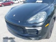 ✅ 2016 Porsche Cayenne S E-Hybrid • VIN: WP1AE2A27GLA59572 • Lot: 42289960. Wystawiony na IAAI z przebiegiem 100 806 mil. Bezpłatny archiwum sprzedaży aukcyjnych z USA i szczegółowy raport historii pojazdu na DreamBid. Zdjęcie 6.