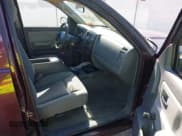 ✅ 2005 Dodge Dakota ST • VIN: 1D7HE28N65S314141 • Lot: 43511196. Wystawiony na IAAI z przebiegiem 182 162 mil. Bezpłatny archiwum sprzedaży aukcyjnych z USA i szczegółowy raport historii pojazdu na DreamBid. Zdjęcie 5.