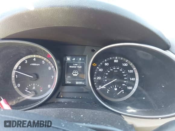 2018 Hyundai Santa Fe 2.4L z VIN 5XYZU3LB8JG523000, wystawiony jako IAAI lot #43263685 z przebiegiem 96 480 mil mil oraz . Historia ofert i sprzedaży dostępna na DreamBid. Obrazek 7.