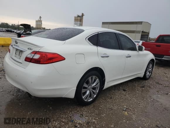 ✅ 2013 Infiniti M • VIN: JN1AY1AR0DM590105 • Lot: 65090615. Wystawiony na Copart z przebiegiem 173 368 mil. Bezpłatny archiwum sprzedaży aukcyjnych z USA i szczegółowy raport historii pojazdu na DreamBid. Zdjęcie 3.