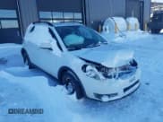 ✅ 2013 Suzuki SX4 Crossover • VIN: JS2YB5A34D6101523 • Lot: 83203184. Wystawiony na Copart z przebiegiem 114 057 mil. Bezpłatny archiwum sprzedaży aukcyjnych z USA i szczegółowy raport historii pojazdu na DreamBid. Zdjęcie 4.