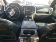 ✅ 2015 Ford F-150 Platinum • VIN: 1FTEW1EG3FFB19683 • Lot: 90315035. Wystawiony na Copart z przebiegiem 169 679 mil. Bezpłatny archiwum sprzedaży aukcyjnych z USA i szczegółowy raport historii pojazdu na DreamBid. Zdjęcie 8.