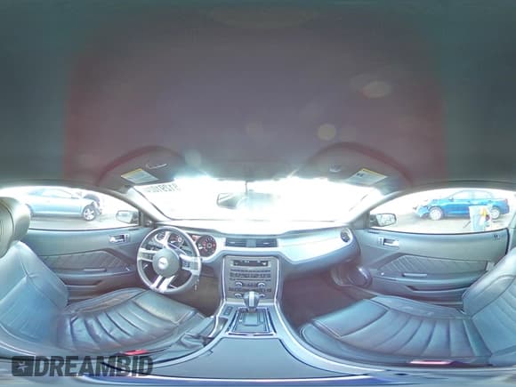 ✅ 2014 Ford Mustang V6 • VIN: 1ZVBP8AM7E5271424 • Lot: 81291024. Wystawiony na Copart z przebiegiem 98 489 mil. Bezpłatny archiwum sprzedaży aukcyjnych z USA i szczegółowy raport historii pojazdu na DreamBid. Zdjęcie 14.