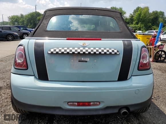 ✅ 2013 MINI Convertible • VIN: WMWZN3C59DT568962 • Лот: 65195225. Опубликован ранее на Copart с пробегом 58 881 миль. Бесплатный доступ к архиву аукционных продаж из США и подробный отчёт об истории автомобиля на DreamBid. Изображение 6.