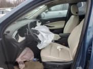 ✅ 2024 Buick Encore GX Avenir • VIN: KL4AMGSL0RB020558 • Lot: 92287285. Wystawiony na Copart z przebiegiem Nie podano. Bezpłatny archiwum sprzedaży aukcyjnych z USA i szczegółowy raport historii pojazdu na DreamBid. Zdjęcie 7.