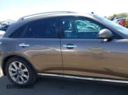 ✅ 2008 Infiniti FX • VIN: JNRAS08U18X104201 • Lot: 42603588. Wystawiony na IAAI z przebiegiem 197 977 mil. Bezpłatny archiwum sprzedaży aukcyjnych z USA i szczegółowy raport historii pojazdu na DreamBid. Zdjęcie 13.