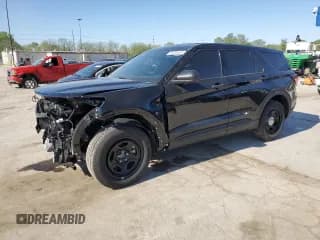 ✅ 2025 Ford Police Interceptor Utility • VIN: 1FM5K8AC7SGA05077 • Lot: 56296645. Wystawiony na Copart z przebiegiem Nie podano. Bezpłatny archiwum sprzedaży aukcyjnych z USA i szczegółowy raport historii pojazdu na DreamBid. Zdjęcie 1.