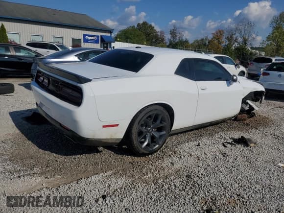 ✅ 2020 Dodge Challenger SXT • VIN: 2C3CDZAG0LH247489 • Лот: 84906585. Опубликован ранее на Copart с пробегом 81 718 миль. Бесплатный доступ к архиву аукционных продаж из США и подробный отчёт об истории автомобиля на DreamBid. Изображение 3.
