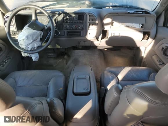 ✅ 1999 GMC Suburban • VIN: 3GKEC16R3XG541577 • Lot: 79191264. Wystawiony na Copart z przebiegiem 209 849 mil. Bezpłatny archiwum sprzedaży aukcyjnych z USA i szczegółowy raport historii pojazdu na DreamBid. Zdjęcie 8.