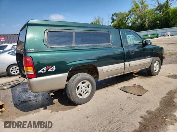 2002 Chevrolet Silverado 1500 LS with VIN 1GCEK14T32Z122554, listed as a Copart auction lot 62341735 with 83,409 mi miles and Clean title. Bid and sale history available at DreamBid. Image 3.