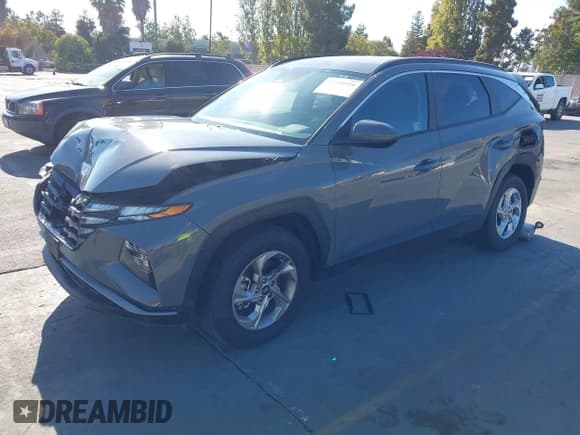 ✅ 2024 Hyundai Tucson SEL • VIN: 5NMJBCDE2RH405327 • Lot: 43228524. Listed on IAAI with 47,629 mi. Free auction sales archive from the USA and detailed vehicle history report at DreamBid. Image 17.