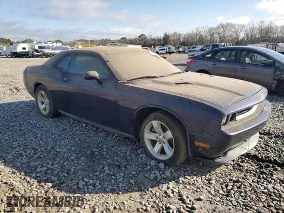 ✅ 2013 Dodge Challenger Rallye Redline • VIN: 2C3CDYAG3DH607818 • Lot: 43576935. Wystawiony na Copart z przebiegiem Nie podano. Bezpłatny archiwum sprzedaży aukcyjnych z USA i szczegółowy raport historii pojazdu na DreamBid. Zdjęcie 4.