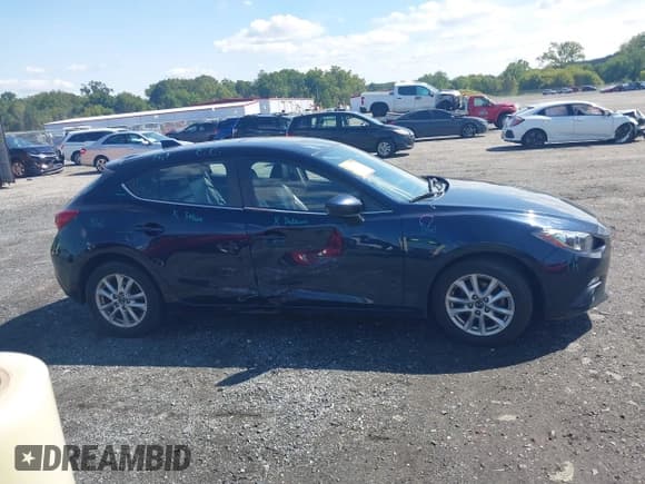 ✅ 2015 Mazda 3 i Grand Touring • VIN: JM1BM1M76F1224547 • Lot: 43170686. Wystawiony na IAAI z przebiegiem 198 435 mil. Bezpłatny archiwum sprzedaży aukcyjnych z USA i szczegółowy raport historii pojazdu na DreamBid. Zdjęcie 13.