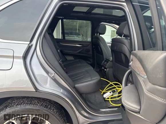 ✅ 2017 BMW X5 xDrive40e • VIN: 5UXKT0C37H0V96031 • Лот: 41643611. Опубликован ранее на IAAI с пробегом 95 215 миль. Бесплатный доступ к архиву аукционных продаж из США и подробный отчёт об истории автомобиля на DreamBid. Изображение 8.