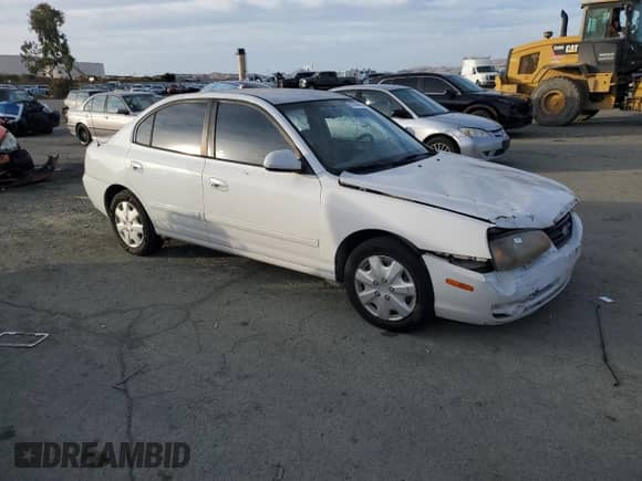 2005 Hyundai Elantra GLS z VIN KMHDN46D95U124056, wystawiony jako Copart lot #81004064 z przebiegiem 136 503 mil mil oraz Czysty tytuł • Clean title. Historia ofert i sprzedaży dostępna na DreamBid. Obrazek 4.