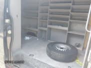 ✅ 2020 Mercedes-Benz Sprinter Cargo • VIN: W1Y4EBHY8LT031794 • Lot: 43135747. Wystawiony na IAAI z przebiegiem 64 214 mil. Bezpłatny archiwum sprzedaży aukcyjnych z USA i szczegółowy raport historii pojazdu na DreamBid. Zdjęcie 8.