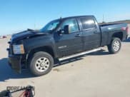 ✅ 2014 Chevrolet Silverado 2500HD High Country • VIN: 1GC1KXEG7EF172401 • Lot: 43634524. Wystawiony na IAAI z przebiegiem 171 448 mil. Bezpłatny archiwum sprzedaży aukcyjnych z USA i szczegółowy raport historii pojazdu na DreamBid. Zdjęcie 17.