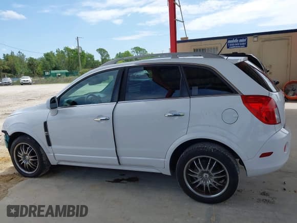 ✅ 2014 Chevrolet Captiva Sport LTZ • VIN: 3GNAL4EK7ES638346 • Lot: 42641330. Wystawiony na IAAI z przebiegiem 184 038 mil. Bezpłatny archiwum sprzedaży aukcyjnych z USA i szczegółowy raport historii pojazdu na DreamBid. Zdjęcie 15.