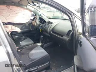 ✅ 2008 Honda Fit Sport • VIN: JHMGD38628S006068 • Lot: 43625474. Wystawiony na IAAI z przebiegiem 221 140 mil. Bezpłatny archiwum sprzedaży aukcyjnych z USA i szczegółowy raport historii pojazdu na DreamBid. Zdjęcie 5.