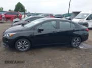 ✅ 2021 Nissan Versa SV • VIN: 3N1CN8EV3ML885761 • Lot: 42872997. Wystawiony na IAAI z przebiegiem 78 099 mil. Bezpłatny archiwum sprzedaży aukcyjnych z USA i szczegółowy raport historii pojazdu na DreamBid. Zdjęcie 14.