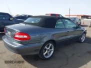 ✅ 2004 Volvo C70 • VIN: YV1NC62D94J049529 • Lot: 41668957. Wystawiony na IAAI z przebiegiem 100 110 mil. Bezpłatny archiwum sprzedaży aukcyjnych z USA i szczegółowy raport historii pojazdu na DreamBid. Zdjęcie 4.
