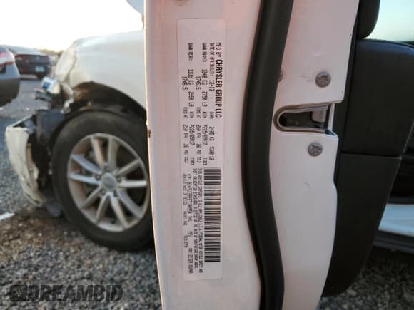 ✅ 2014 Dodge Journey SXT • VIN: 3C4PDCBB6ET180954 • Lot: 70389135. Wystawiony na Copart z przebiegiem 156 721 mil. Bezpłatny archiwum sprzedaży aukcyjnych z USA i szczegółowy raport historii pojazdu na DreamBid. Zdjęcie 13.