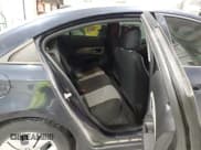 ✅ 2014 Chevrolet Cruze LS • VIN: 1G1PA5SH4E7444145 • Lot: 43921146. Wystawiony na IAAI z przebiegiem 165 780 mil. Bezpłatny archiwum sprzedaży aukcyjnych z USA i szczegółowy raport historii pojazdu na DreamBid. Zdjęcie 8.