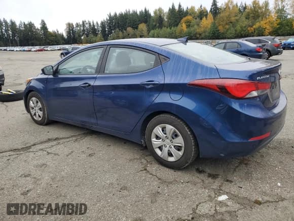 ✅ 2016 Hyundai Elantra SE • VIN: 5NPDH4AE1GH707293 • Lot: 90349095. Wystawiony na Copart z przebiegiem 117 755 mil. Bezpłatny archiwum sprzedaży aukcyjnych z USA i szczegółowy raport historii pojazdu na DreamBid. Zdjęcie 2.