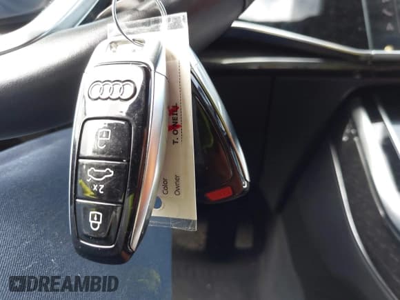 ✅ 2021 Audi Q7 Premium Plus • VIN: WA1LXAF70MD017554 • Lot: 42721659. Wystawiony na IAAI z przebiegiem 40 340 mil. Bezpłatny archiwum sprzedaży aukcyjnych z USA i szczegółowy raport historii pojazdu na DreamBid. Zdjęcie 11.