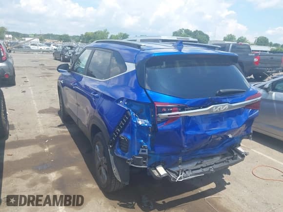 ✅ 2023 Kia Seltos S • VIN: KNDEUCAA1P7422833 • Lot: 42860339. Wystawiony na IAAI z przebiegiem 43 068 mil. Bezpłatny archiwum sprzedaży aukcyjnych z USA i szczegółowy raport historii pojazdu na DreamBid. Zdjęcie 3.