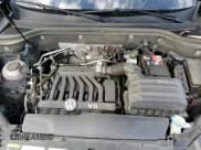 ✅ 2018 Volkswagen Atlas SE • VIN: 1V2KR2CA8JC580837 • Lot: 82295315. Wystawiony na Copart z przebiegiem 81 424 mil. Bezpłatny archiwum sprzedaży aukcyjnych z USA i szczegółowy raport historii pojazdu na DreamBid. Zdjęcie 16.