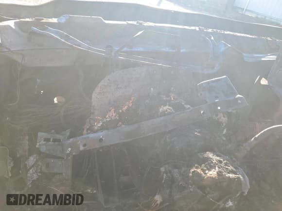 ✅ 2006 Chevrolet Silverado 2500HD LT1 • VIN: 1GCHK24U16E291058 • Лот: 84701835. Опубликован ранее на Copart с пробегом Не указан. Бесплатный доступ к архиву аукционных продаж из США и подробный отчёт об истории автомобиля на DreamBid. Изображение 9.