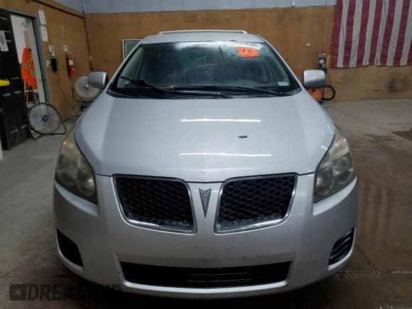 ✅ 2009 Pontiac Vibe • VIN: 5Y2SM67039Z471994 • Lot: 67187645. Listed on Copart with 235,516 mi. Free auction sales archive from the USA and detailed vehicle history report at DreamBid. Image 5.