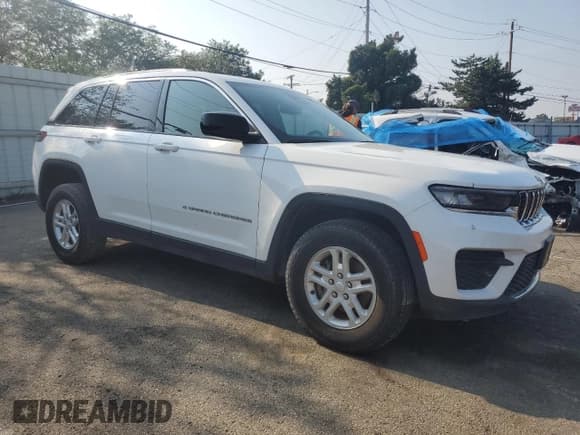 ✅ 2022 Jeep Grand Cherokee Altitude • VIN: 1C4RJHAG1N8633565 • Lot: 68761015. Listed on Copart with 44,396 mi. Free auction sales archive from the USA and detailed vehicle history report at DreamBid. Image 4.