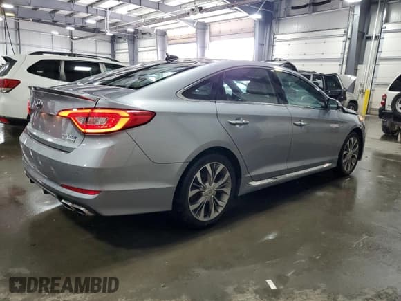 ✅ 2015 Hyundai Sonata Sport • VIN: 5NPE34AB3FH111089 • Лот: 81446215. Опубликован ранее на Copart с пробегом 80 981 миль. Бесплатный доступ к архиву аукционных продаж из США и подробный отчёт об истории автомобиля на DreamBid. Изображение 3.