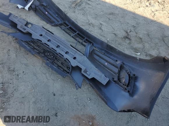 ✅ 2012 Hyundai Genesis Coupe 2.0T • VIN: KMHHT6KD5CU073452 • Lot: 42034875. Wystawiony na Copart z przebiegiem 106 854 mil. Bezpłatny archiwum sprzedaży aukcyjnych z USA i szczegółowy raport historii pojazdu na DreamBid. Zdjęcie 12.