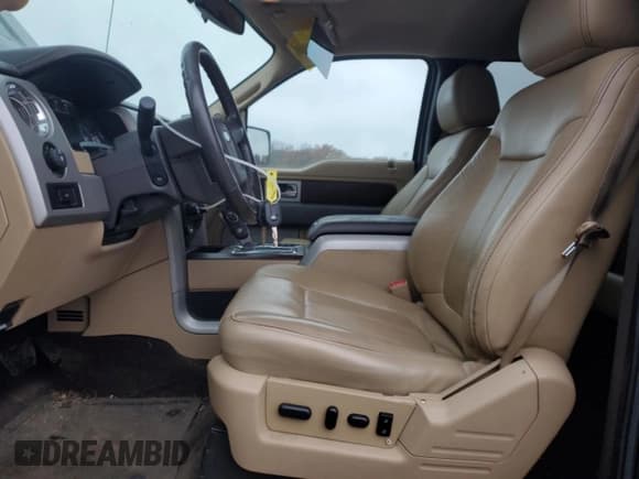 ✅ 2012 Ford F-150 Lariat • VIN: 1FTFW1CF7CFC70018 • Lot: 93473445. Wystawiony na Copart z przebiegiem 246 244 mil. Bezpłatny archiwum sprzedaży aukcyjnych z USA i szczegółowy raport historii pojazdu na DreamBid. Zdjęcie 7.