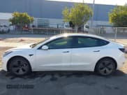 ✅ 2021 Tesla Model 3 Standard Range Plus • VIN: 5YJ3E1EA0MF006507 • Lot: 43520474. Wystawiony na IAAI z przebiegiem 74 698 mil. Bezpłatny archiwum sprzedaży aukcyjnych z USA i szczegółowy raport historii pojazdu na DreamBid. Zdjęcie 14.