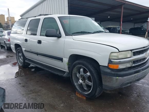 ✅ 2001 Chevrolet Suburban LS • VIN: 3GNEC16T21G209183 • Лот: 41503236. Опубликован ранее на IAAI с пробегом 216 462 миль. Бесплатный доступ к архиву аукционных продаж из США и подробный отчёт об истории автомобиля на DreamBid. Изображение 1.