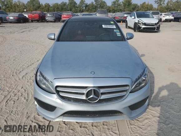 ✅ 2017 Mercedes-Benz C 300 • VIN: 55SWF4JB0HU210867 • Лот: 89848445. Опубликован ранее на Copart с пробегом 176 810 миль. Бесплатный доступ к архиву аукционных продаж из США и подробный отчёт об истории автомобиля на DreamBid. Изображение 5.