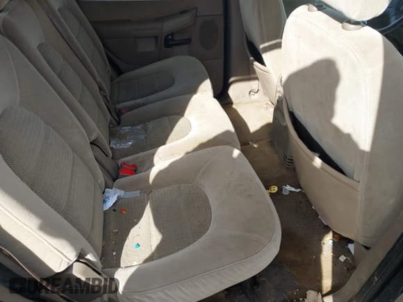 ✅ 2004 Ford Explorer XLT • VIN: 1FMZU73W64ZA17239 • Lot: 41541573. Wystawiony na IAAI z przebiegiem 195 070 mil. Bezpłatny archiwum sprzedaży aukcyjnych z USA i szczegółowy raport historii pojazdu na DreamBid. Zdjęcie 8.