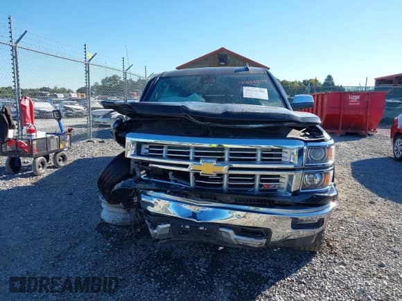 2015 Chevrolet Silverado 1500 LTZ z VIN 3GCUKSEC0FG537689, wystawiony jako IAAI lot #43118408 z przebiegiem 127 218 mil mil oraz . Historia ofert i sprzedaży dostępna na DreamBid. Obrazek 12.