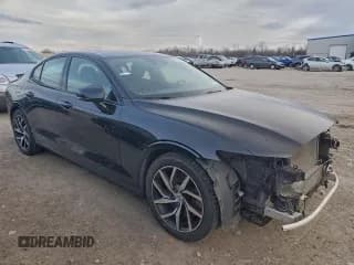 ✅ 2020 Volvo S60 Momentum • VIN: 7JRA22TK0LG036355 • Lot: 93975405. Wystawiony na Copart z przebiegiem 153 547 mil. Bezpłatny archiwum sprzedaży aukcyjnych z USA i szczegółowy raport historii pojazdu na DreamBid. Zdjęcie 4.