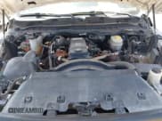 ✅ 2018 Ram 2500 Tradesman • VIN: 3C6UR5HL7JG313232 • Lot: 43175016. Wystawiony na IAAI z przebiegiem 166 217 mil. Bezpłatny archiwum sprzedaży aukcyjnych z USA i szczegółowy raport historii pojazdu na DreamBid. Zdjęcie 10.