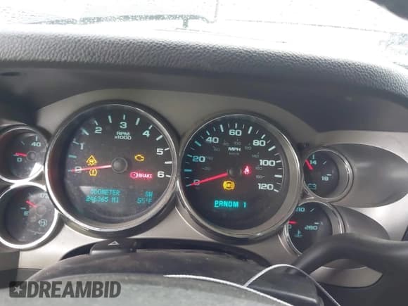 ✅ 2011 Chevrolet Silverado 2500HD LT • VIN: 1GC1KXCG9BF100288 • Lot: 43818600. Listed on IAAI with 246,365 mi. Free auction sales archive from the USA and detailed vehicle history report at DreamBid. Image 7.