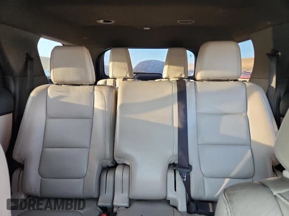 ✅ 2013 Ford Explorer XLT • VIN: 1FM5K7D86DGB48493 • Lot: 90141045. Wystawiony na Copart z przebiegiem 165 109 mil. Bezpłatny archiwum sprzedaży aukcyjnych z USA i szczegółowy raport historii pojazdu na DreamBid. Zdjęcie 10.