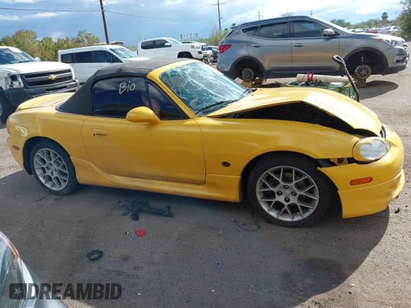✅ 2002 Mazda MX-5 Miata Cloth • VIN: JM1NB353520226803 • Lot: 43309415. Listed on IAAI with 52,045 mi. Free auction sales archive from the USA and detailed vehicle history report at DreamBid. Image 13.