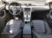 ✅ 2014 Volkswagen CC Sport • VIN: WVWBP7AN0EE506087 • Lot: 54996035. Wystawiony na Copart z przebiegiem 139 202 mil. Bezpłatny archiwum sprzedaży aukcyjnych z USA i szczegółowy raport historii pojazdu na DreamBid. Zdjęcie 8.